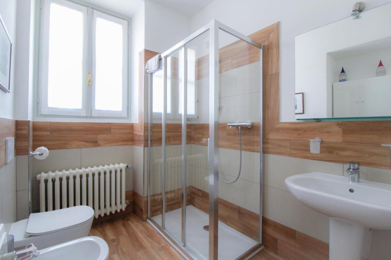Bel Faggio Rosso Apartment Menaggio Bagian luar foto